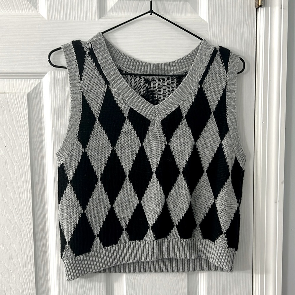 Argyle Pattern Sweater Vest